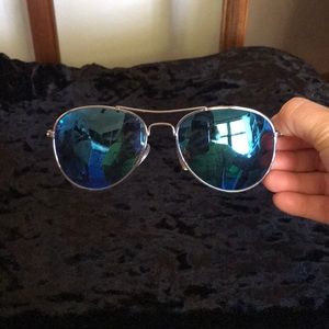Kids/youth sunglasses